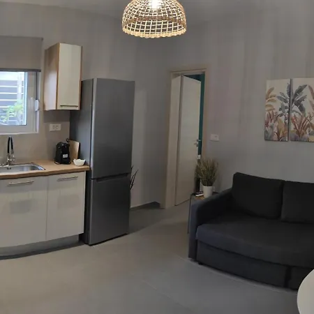 Fanouris Luxury Apartment *